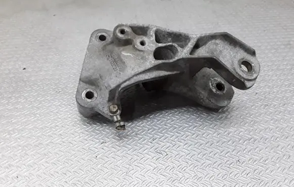 Nissan Primera Engine mounting bracket 11232BV000