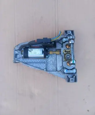 Mercedes-Benz C W203 Steering column adjust motor A2205400288 A2034600325 A2034620105G