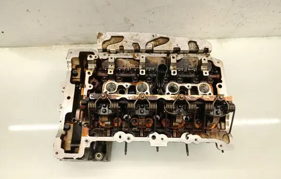 BMW X3 F25 Engine head 