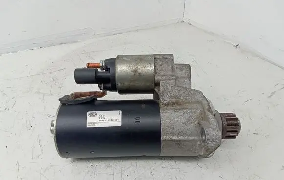 Volkswagen Caddy Starter motor 8EA012528