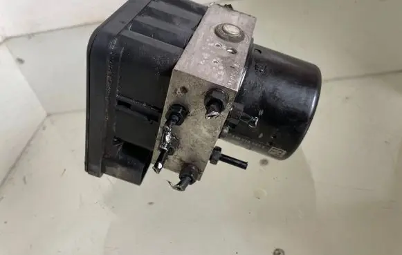 Audi A3 S3 8L ABS Pump 1C0907379E 10096003133 00006065D3