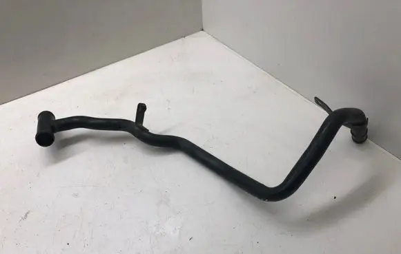 Volkswagen Golf VII Engine coolant pipe/hose 04L121065