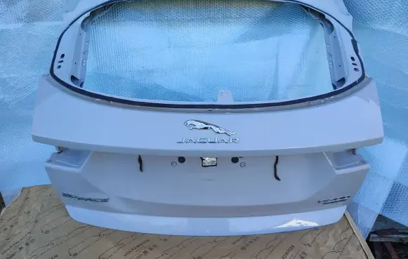 Jaguar E-Pace Tailgate/trunk/boot lid J9C3407B15 XB010