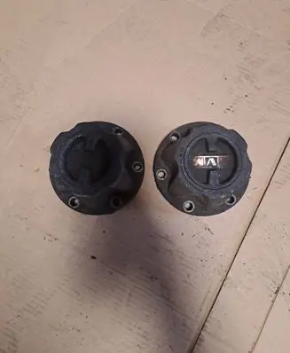 Suzuki Grand Vitara I Hub lock 