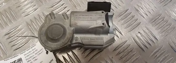 Steering wheel lock