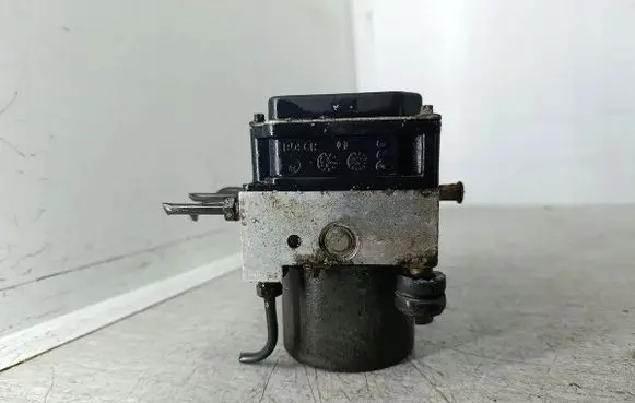 Toyota Avensis T250 ABS Pump 