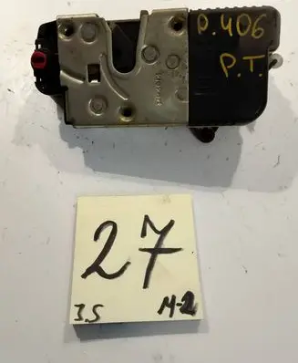 Peugeot 406 Rear door lock 913697