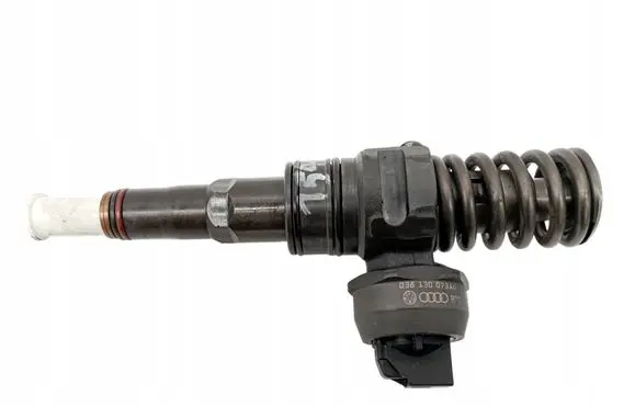 Skoda Octavia Mk2 (1Z) Fuel injector 038130073AG