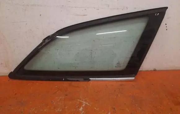 Ford Mondeo MK IV Rear side window