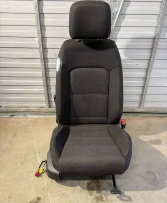 Volkswagen PASSAT B8 Front passenger seat 