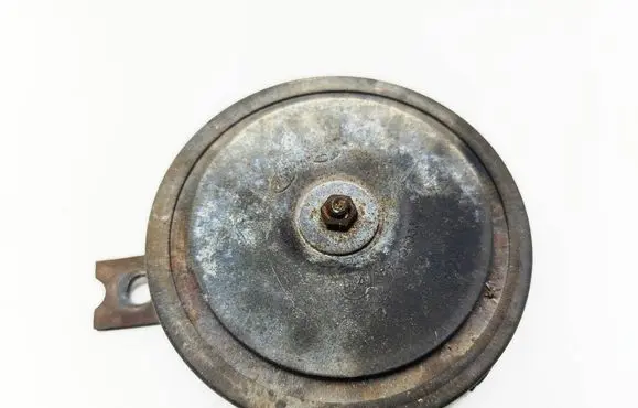 KIA Carens I Horn signal 28R000033