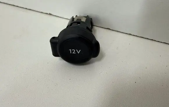 Opel Grandland X 12 V Socket (front) 96661053770 9801850877 9801850977