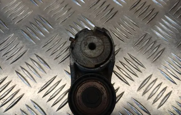 Ford Mondeo Mk III Generator/alternator belt tensioner 2S7E6A228AA