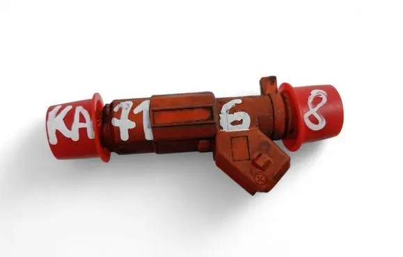 Fuel injector