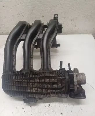 Peugeot 208 I Intake manifold 9673063980 9673622380