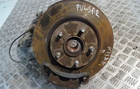 Nissan Pulsar Front wheel hub spindle knuckle 400003ZL0B A11917732D