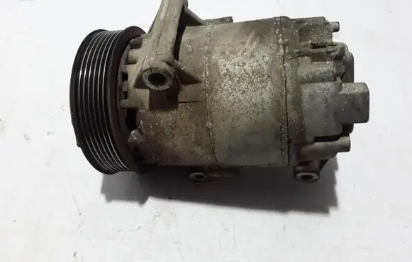Renault Scenic II - Grand scenic II Air conditioning (A/C) compressor (pump) 8200309193