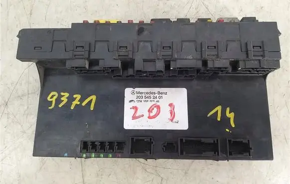 Mercedes-Benz C W203 Comfort/convenience module 2035452401