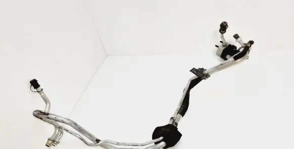 Volvo XC60 Air conditioning (A/C) pipe/hose 31267980 30742160