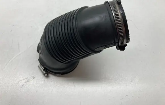 Audi A6 S6 C6 4F Air intake hose/pipe 4F0129615G
