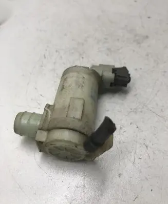 Nissan Patrol Y61 Windscreen/windshield washer pump 2224590A