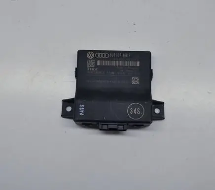 Audi Q3 8U Gateway control module 8U0907468F