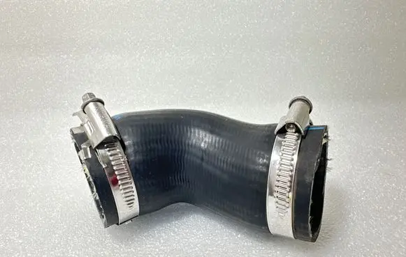 Volkswagen PASSAT B7 Intercooler hose/pipe 1K0145838AN