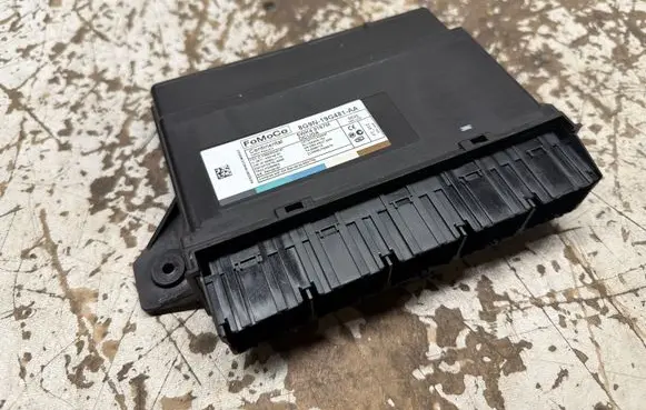 Volvo XC60 Keyless (KESSY) go control unit/module 8G9N19G481AA
