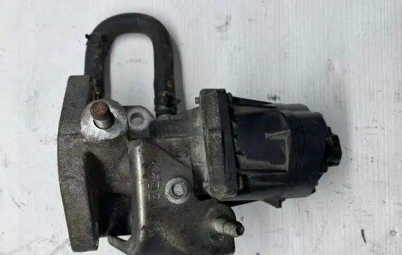 Mazda CX-5 EGR valve K5T70874