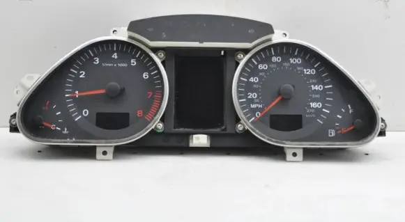 Audi Q7 4L Speedometer (instrument cluster) 4L0920950E