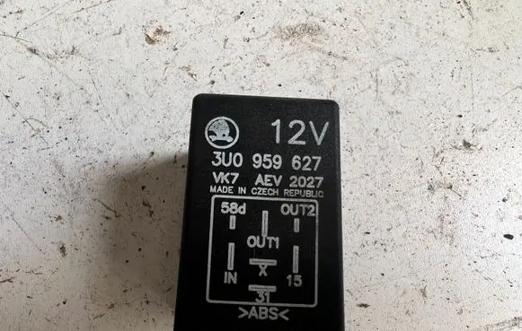 Skoda Superb B5 (3U) Other relay 3U0959627