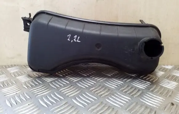 Intake resonator