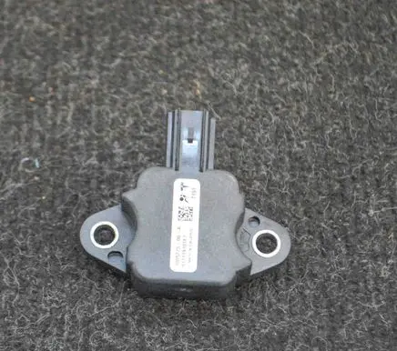 Tesla Model S Airbag deployment crash/impact sensor 100527500A