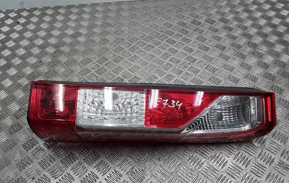 Renault Master III Rear/tail lights