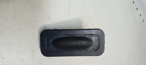 Renault Scenic II - Grand scenic II Tailgate opening switch 8200076258