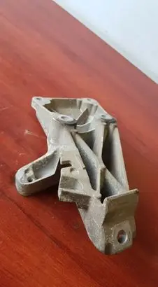 BMW 1 E81 E87 Engine mounting bracket 6776529