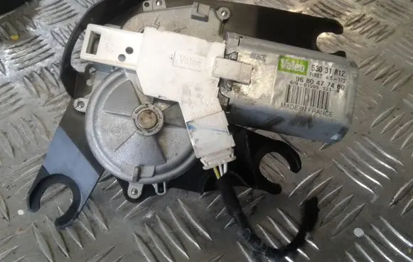 Peugeot 308 Rear window wiper motor 9680477480