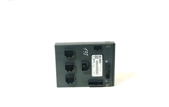 Audi A4 S4 B8 8K Comfort/convenience module 8K0907063P 8K0907063 F005V00851