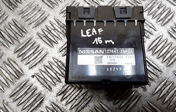 Nissan Leaf I (ZE0) Air conditioner control unit module 274473nf0a