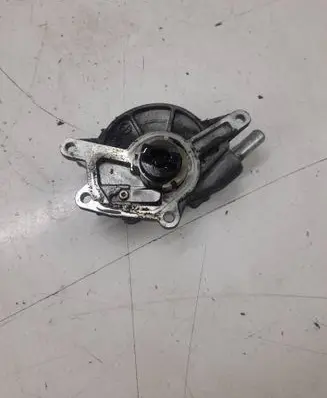 Mercedes-Benz E C207 W207 Vacuum pump A6422300065 19S1019112