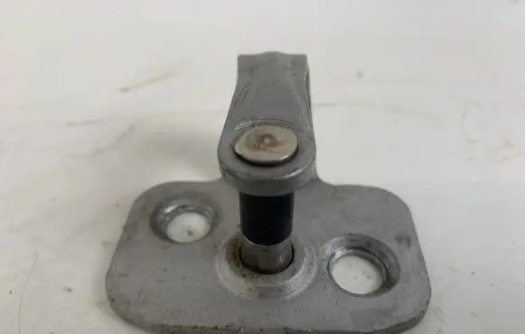 Saab 9-3 Ver2 Rear door lock loop/hook striker 12795132