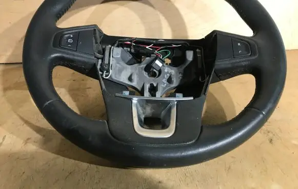 Renault Laguna III Steering wheel 484300001R