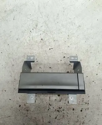 Subaru Forester SG Front trunk storage compartment D030625