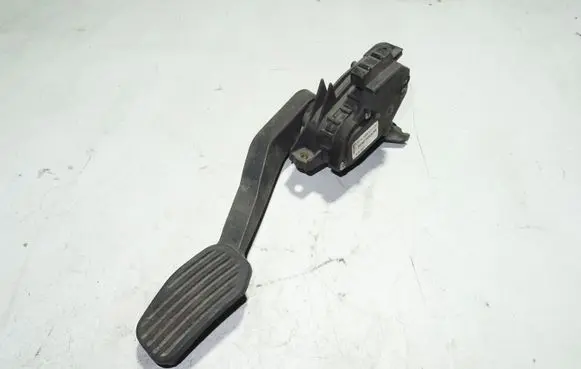 Volvo S60 Accelerator throttle pedal 30636006 6PV00853703