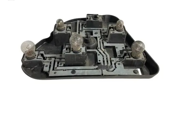 BMW 5 E39 Tail light bulb cover holder 8363566 14603602