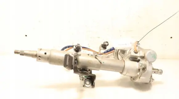 Toyota Yaris Power steering pump 45200-0D090
