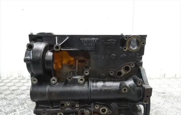 Audi A4 S4 B9 Engine block DET