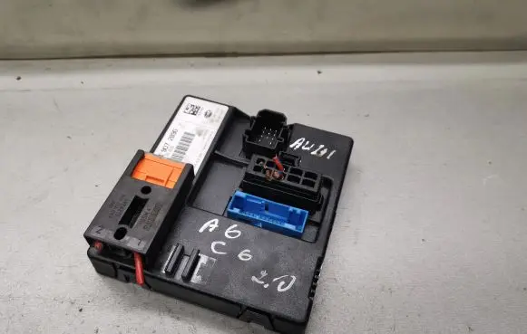 Audi A6 S6 C6 4F Comfort/convenience module 4F0907289G 4F0910289G