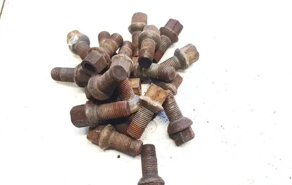 Audi A6 S6 C5 4B Nuts/bolts 