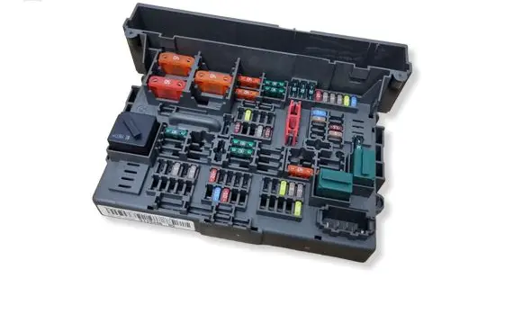 BMW X1 E84 Fuse module 9119446